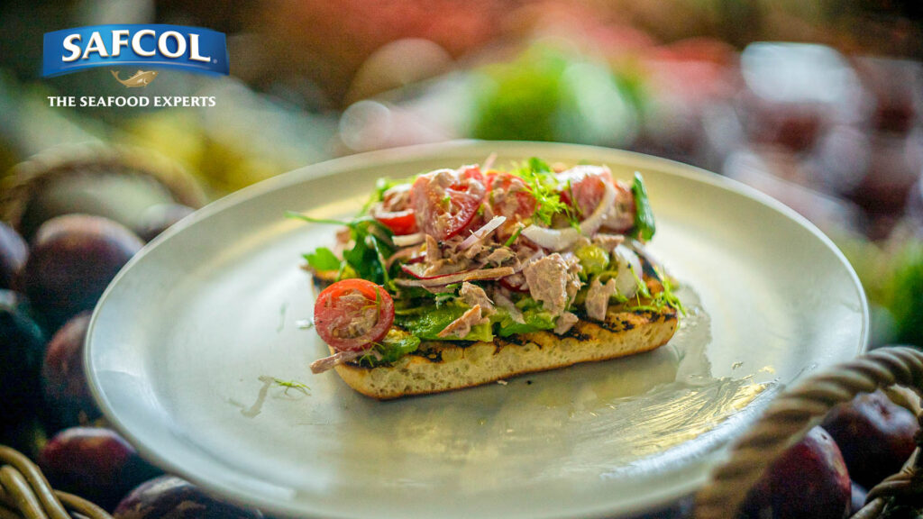 Tuna chop salad on Turkish bread